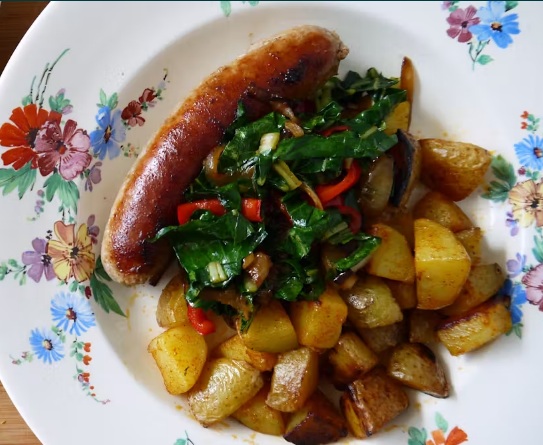 Maaltijdpakket - Rode snijbiet, aardappels en saucijsje (2 pers.)